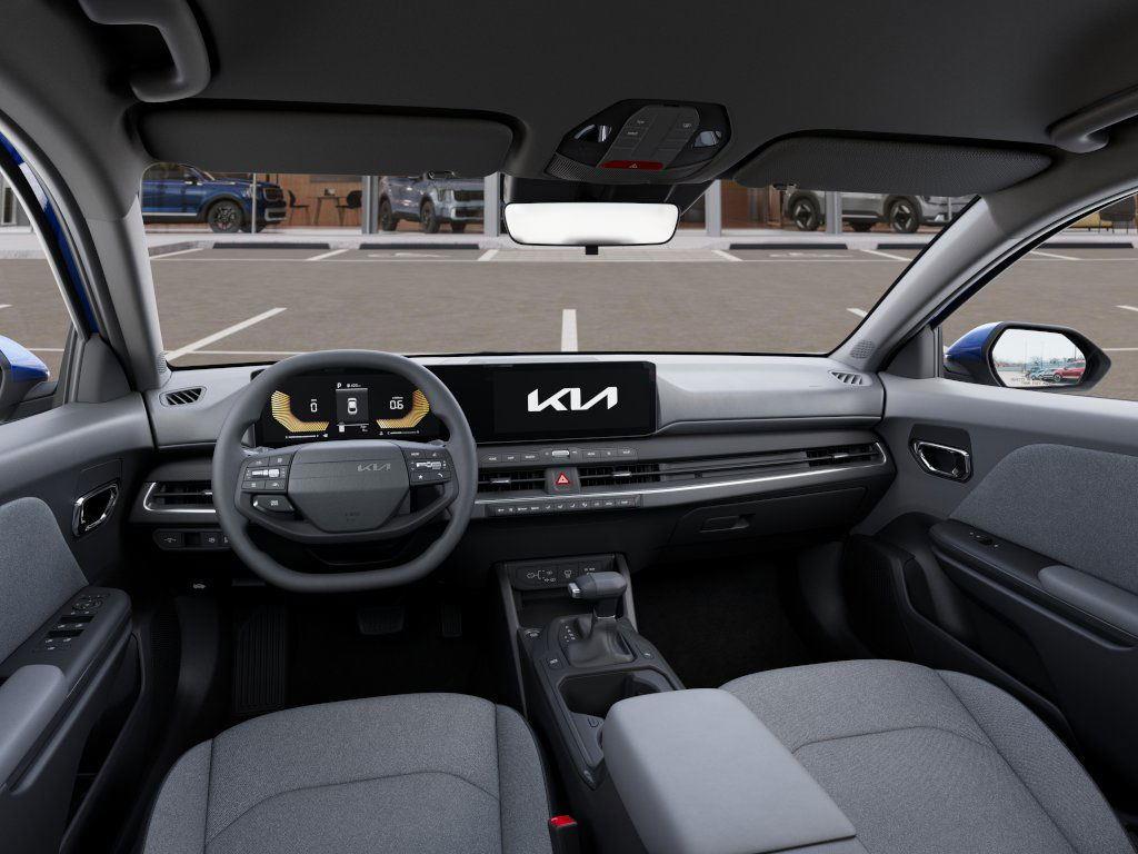 2025 Kia K4 LXS photo 12