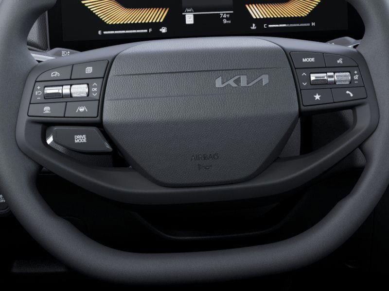 2025 Kia K4 LXS photo 20