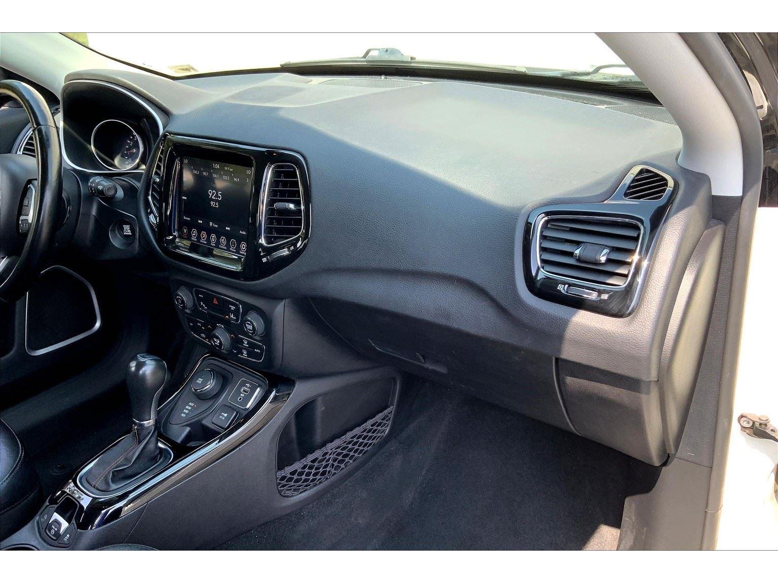 2021 Jeep Compass Limited photo 9