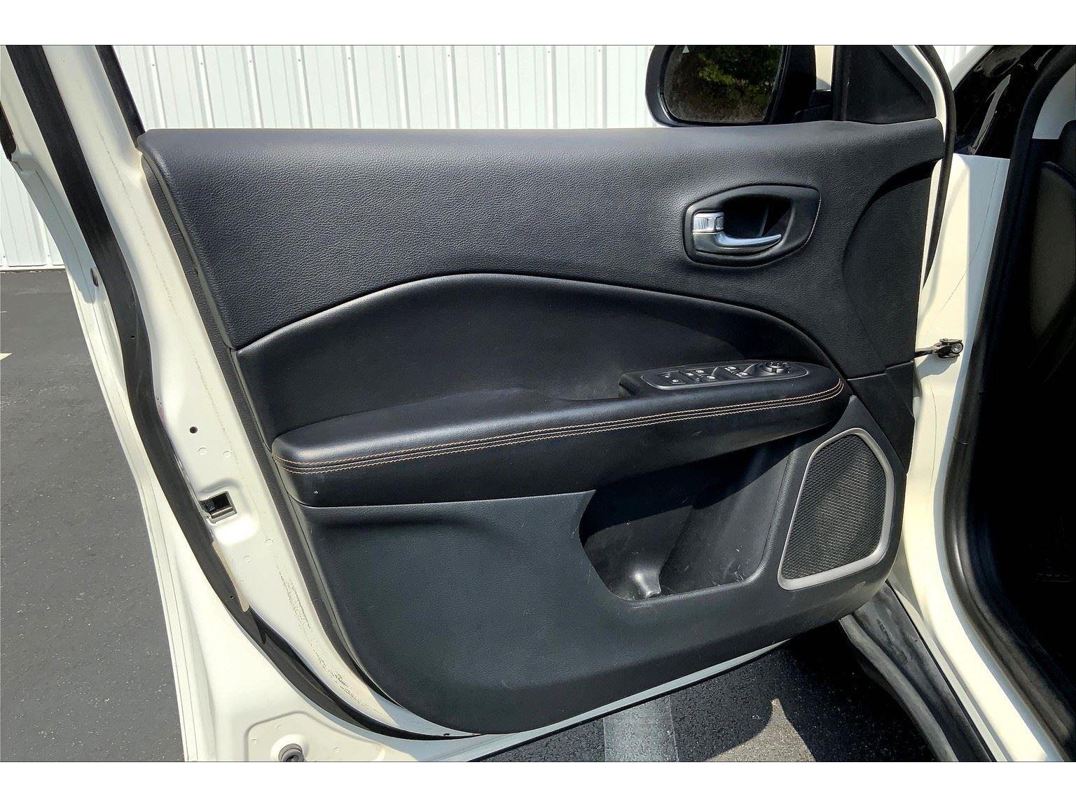 2021 Jeep Compass Limited photo 15