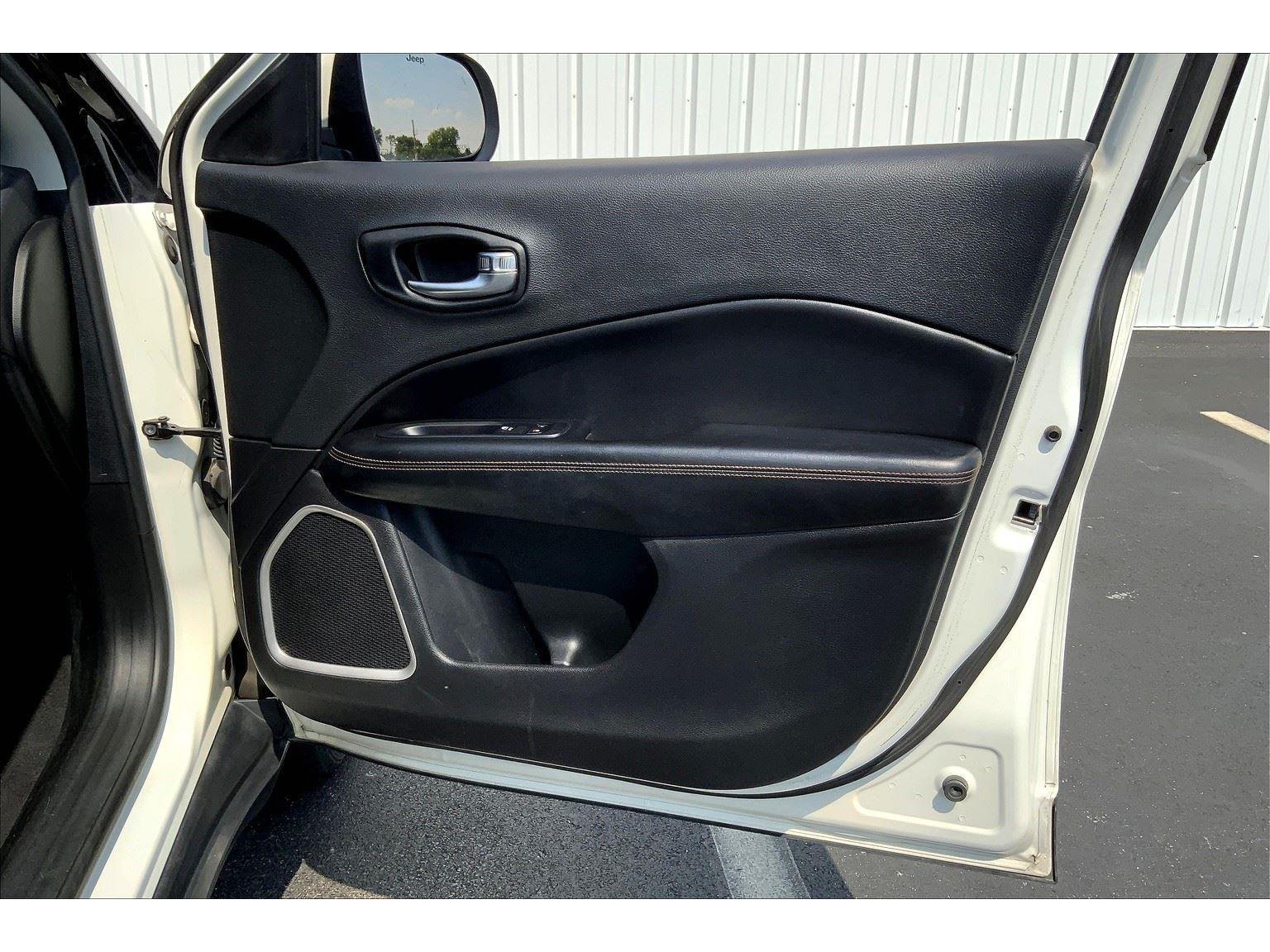 2021 Jeep Compass Limited photo 16