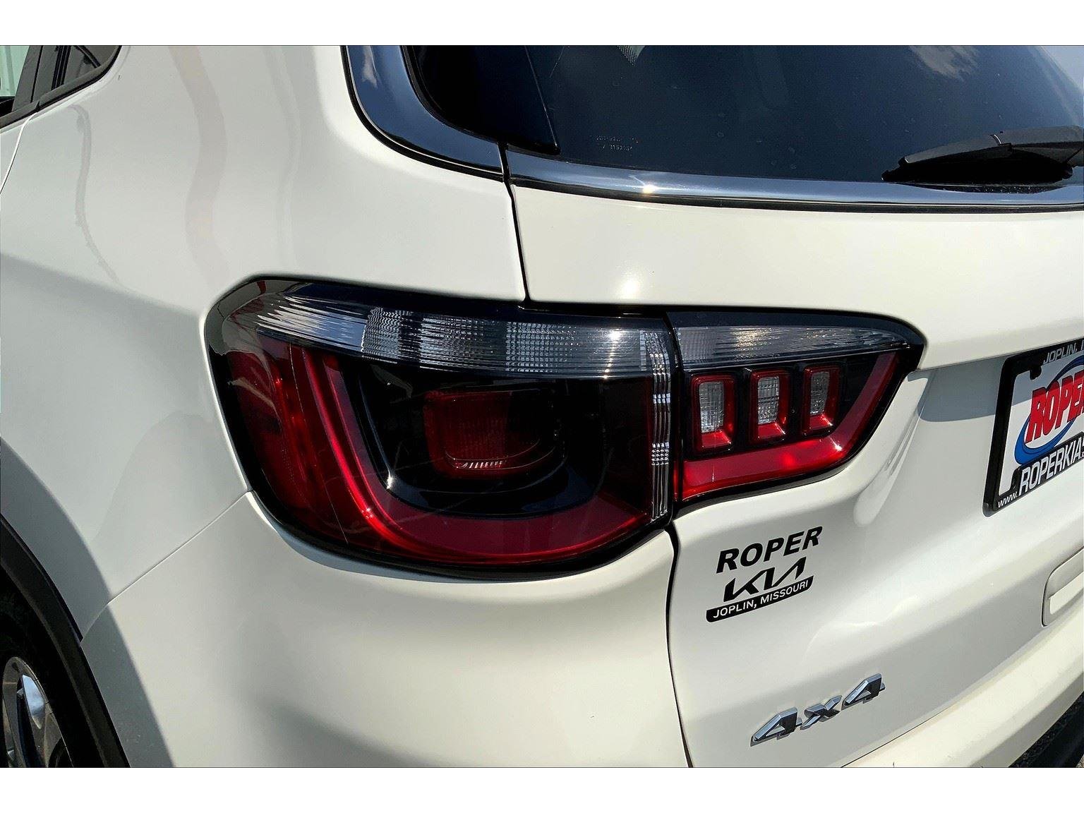 2021 Jeep Compass Limited photo 22