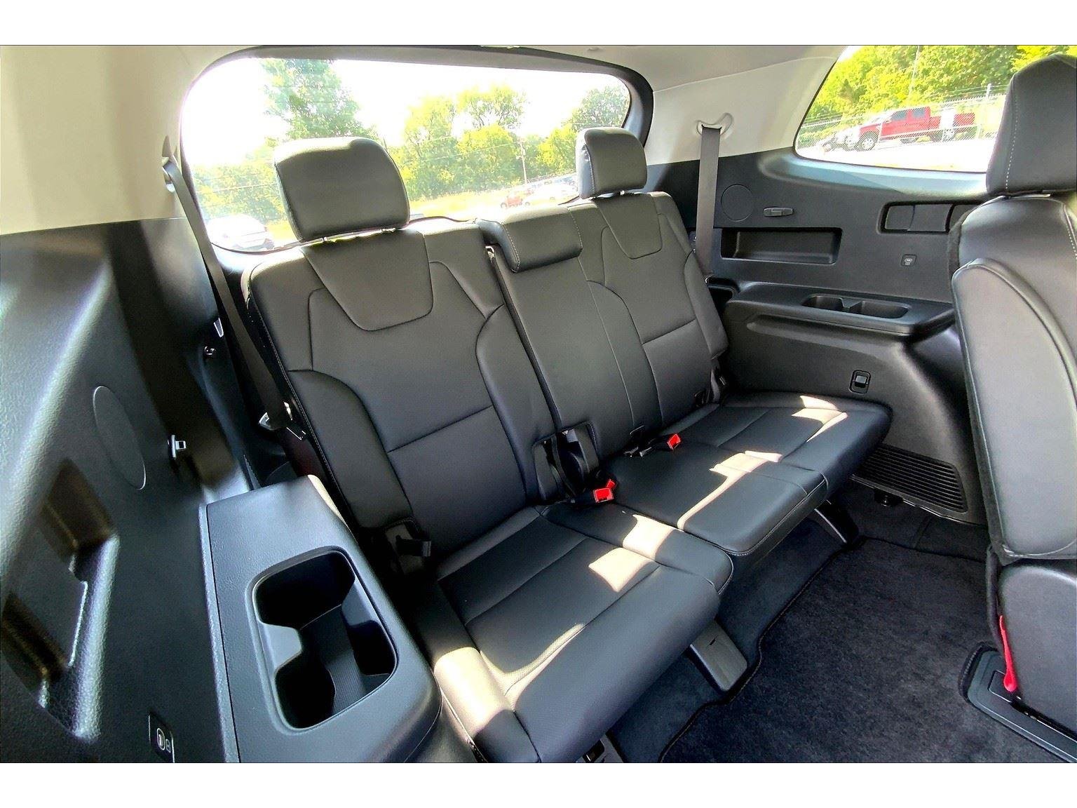 2024 Kia Telluride EX photo 19