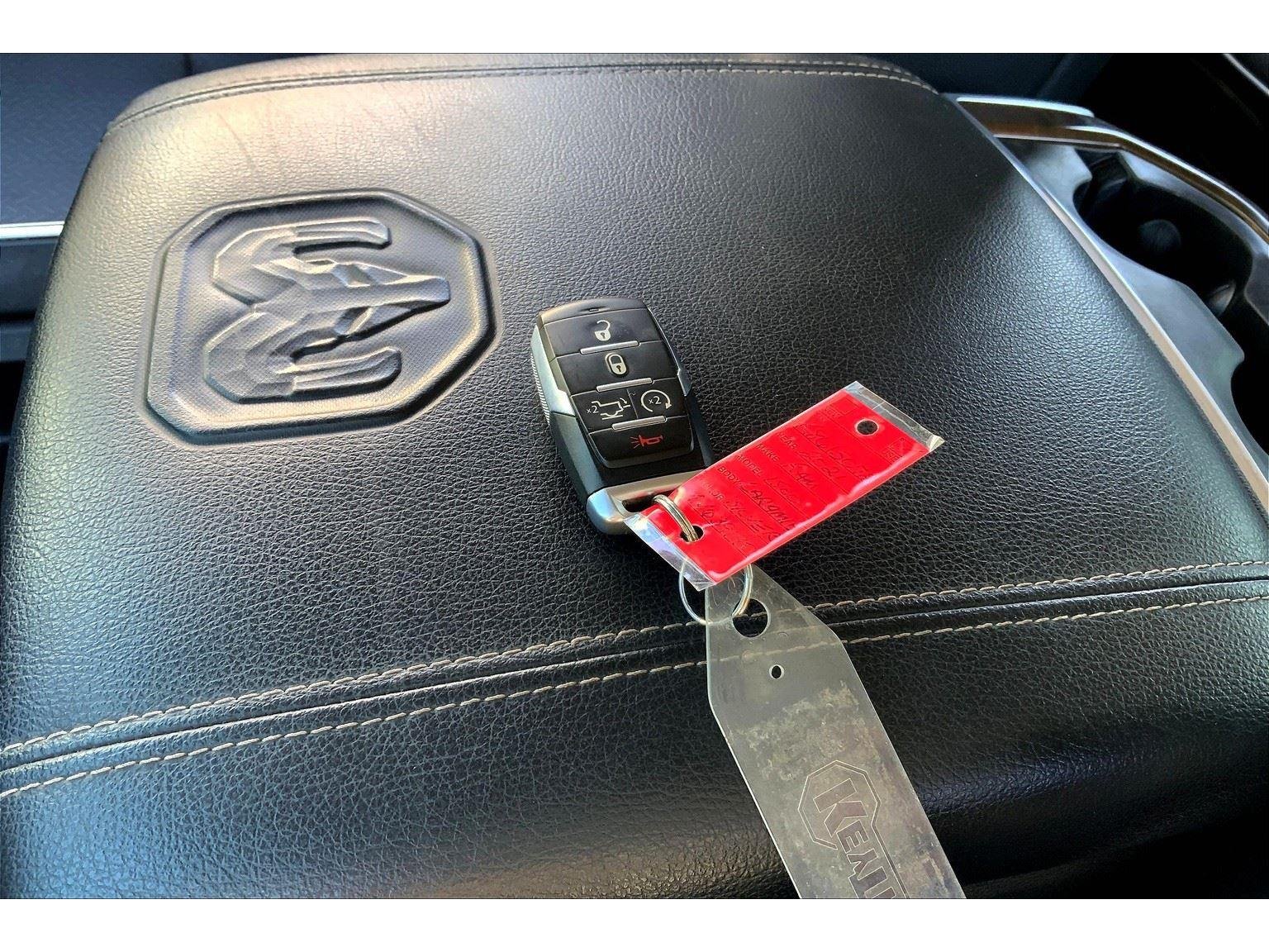 2021 Ram 1500 Laramie photo 12