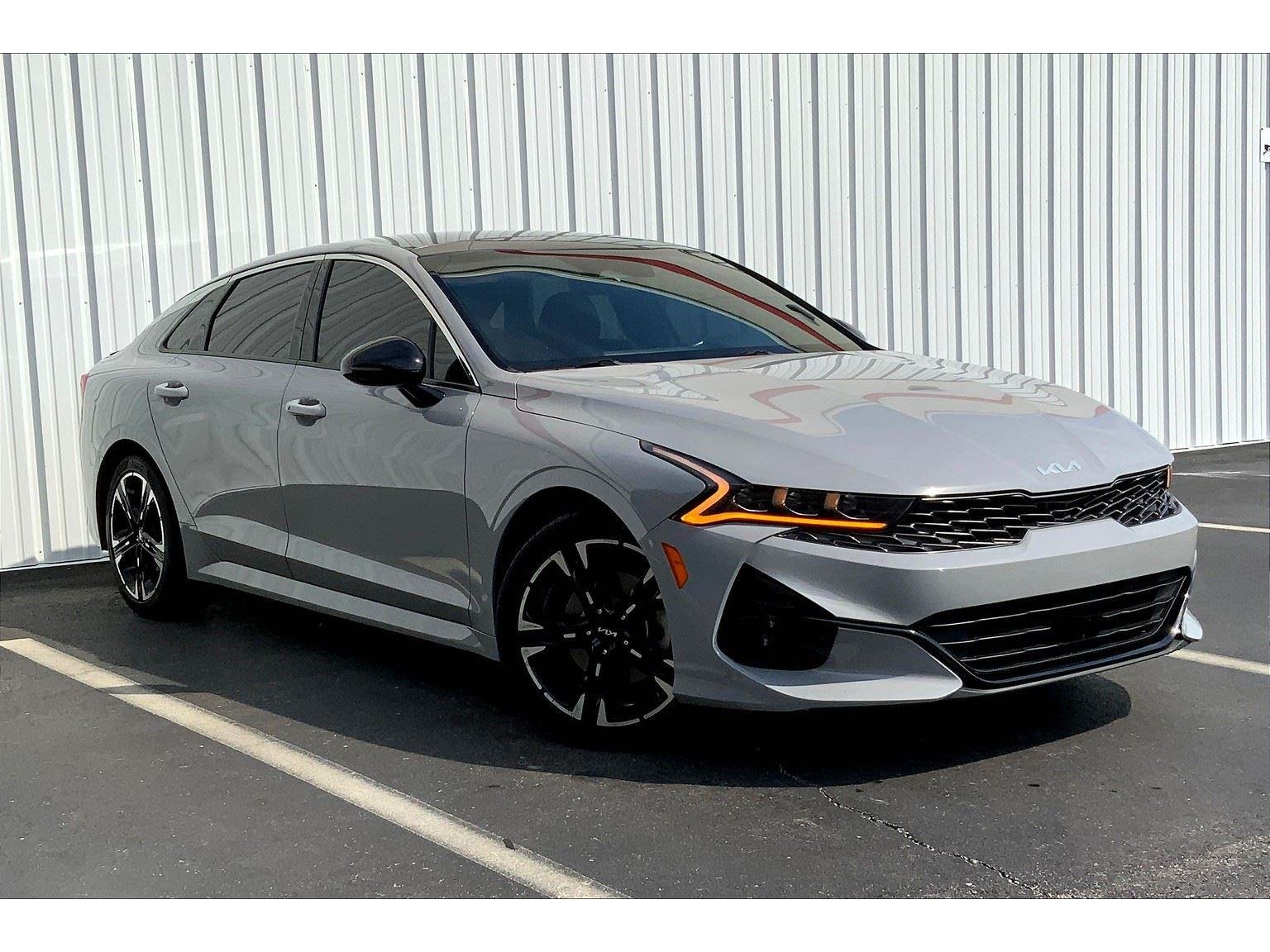 2022 Kia K5 GT-Line photo 2