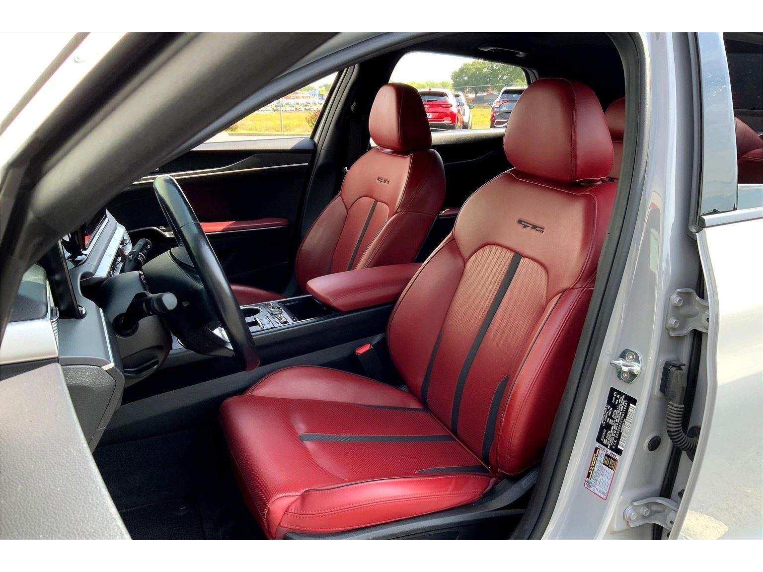 2022 Kia K5 GT-Line photo 22