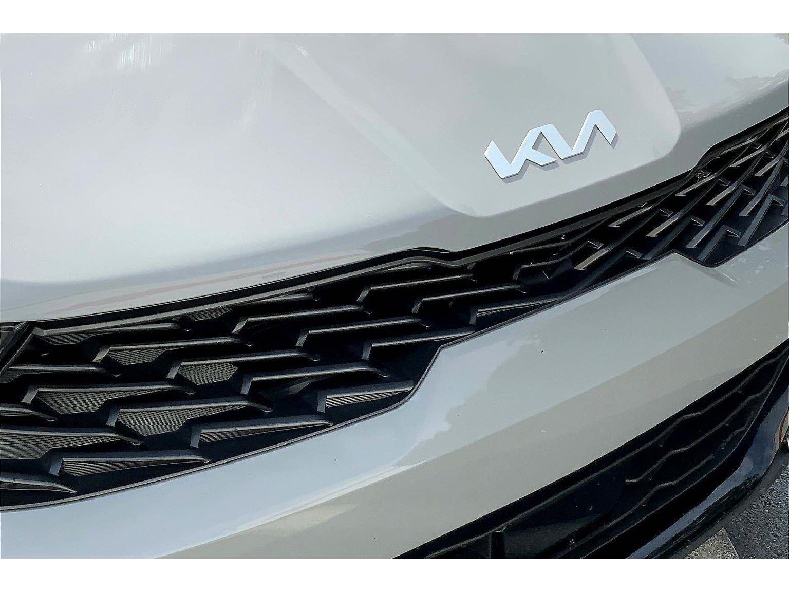 2022 Kia K5 GT-Line photo 28