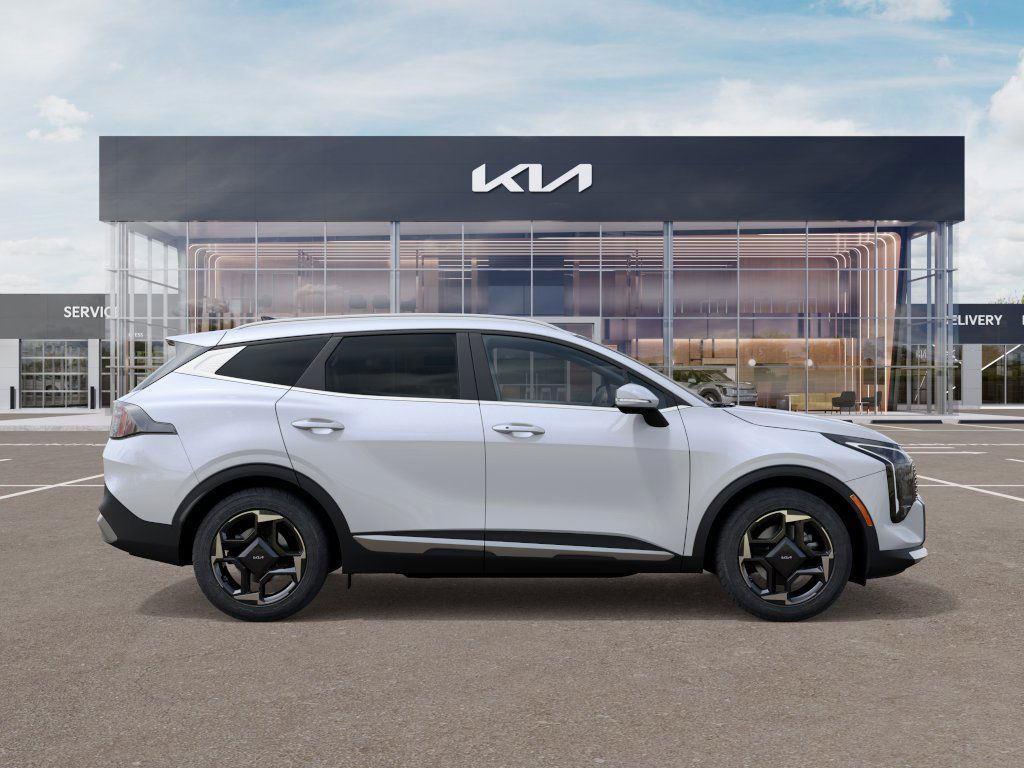 2026 Kia Sportage EX photo 5