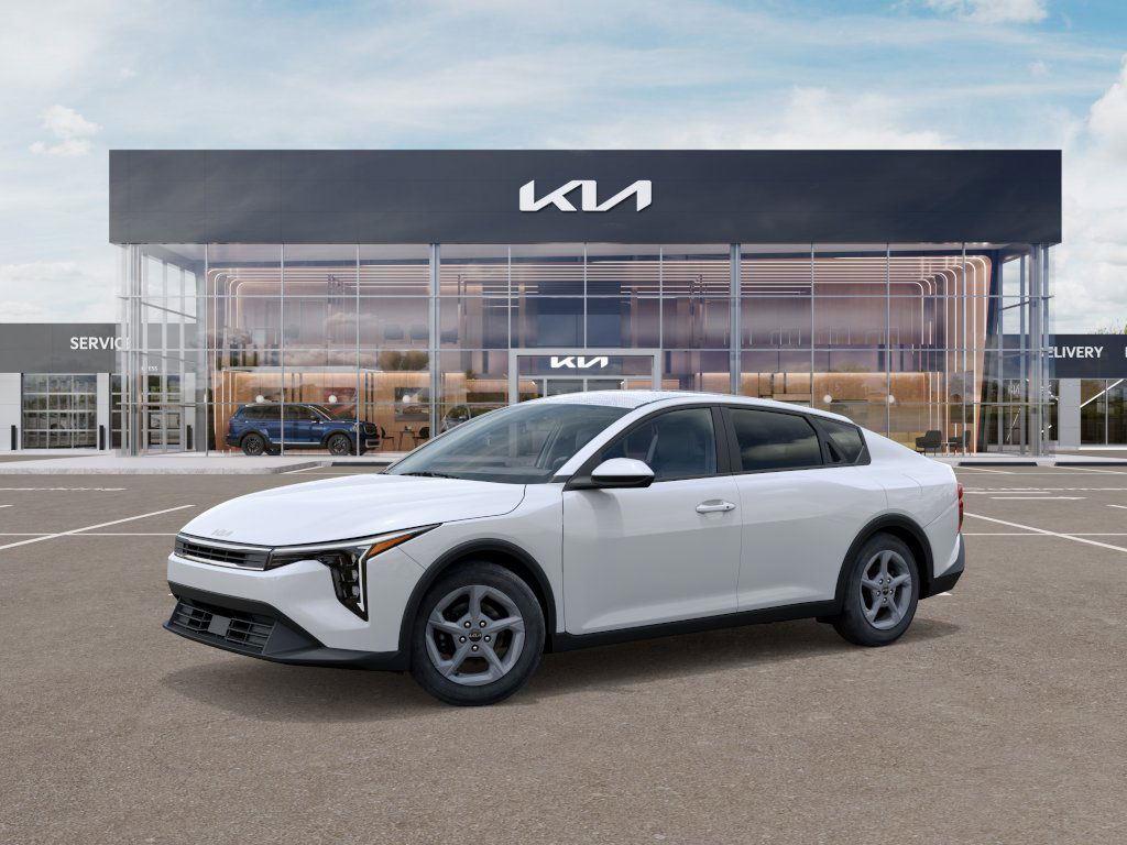 2025 Kia K4 LX photo 2