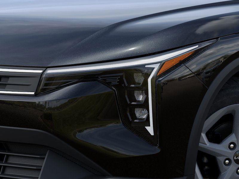 2025 Kia K4 LX photo 8