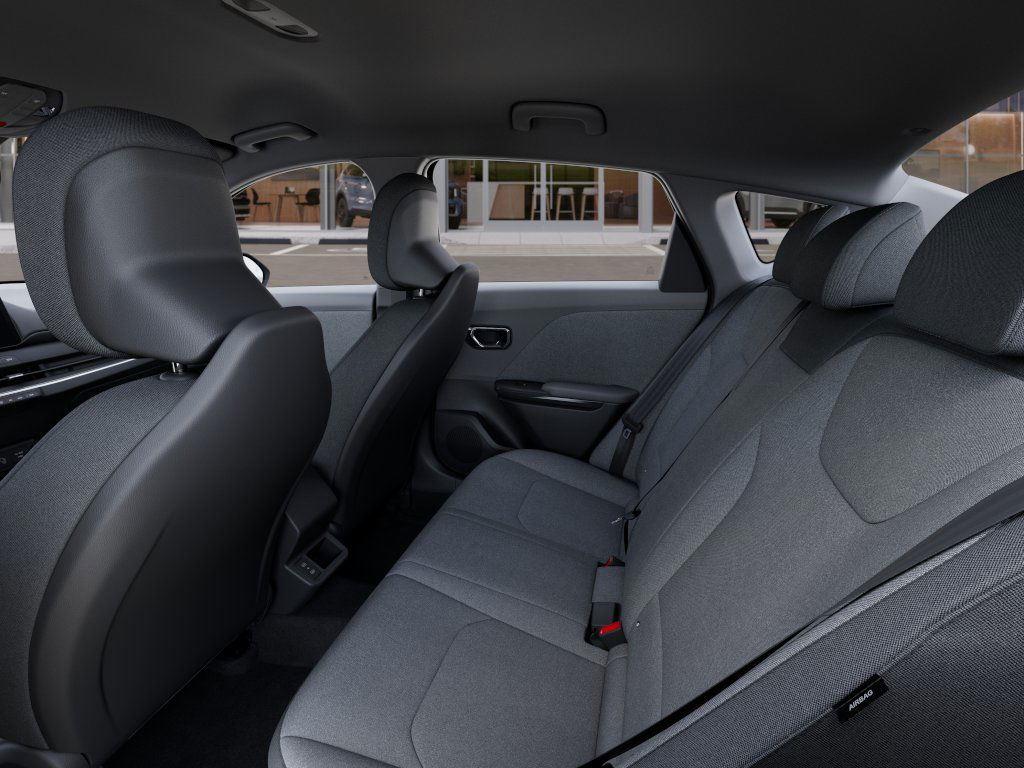 2025 Kia K4 LX photo 16