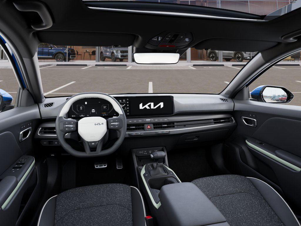 2025 Kia K4 GT-Line photo 14