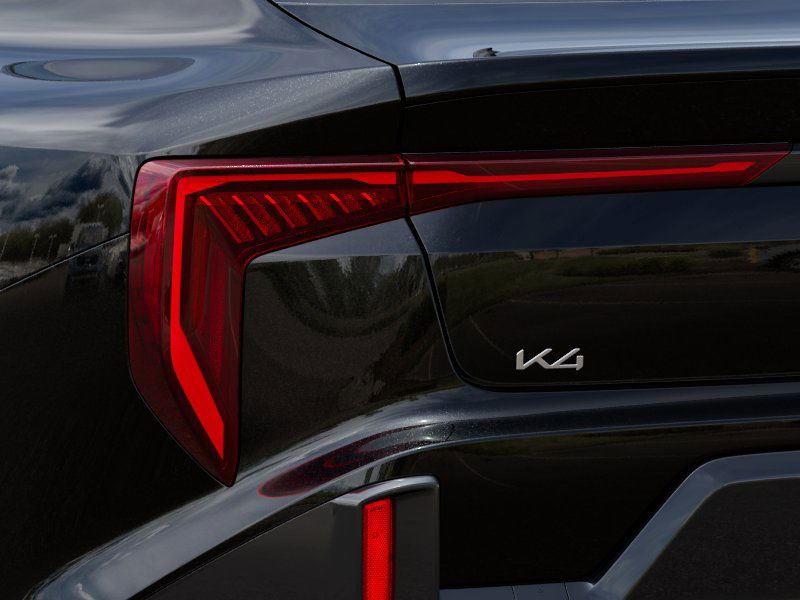2025 Kia K4 GT-Line photo 10
