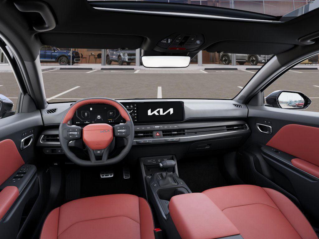 2025 Kia K4 GT-Line photo 13
