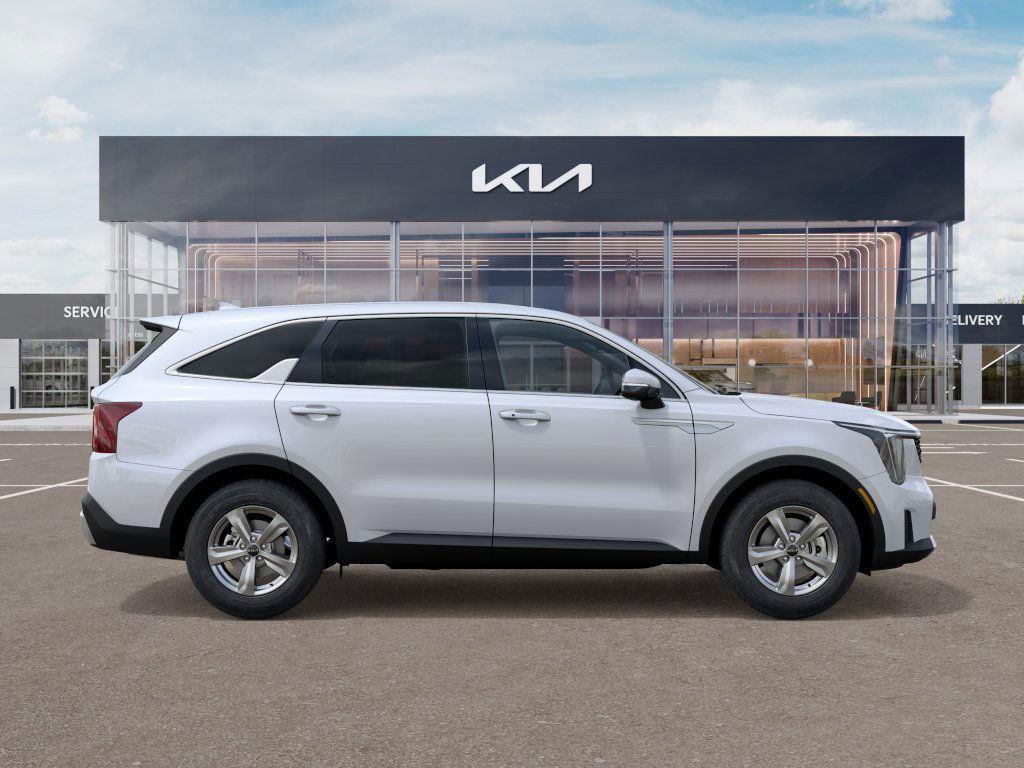 2026 Kia Sorento LX photo 5