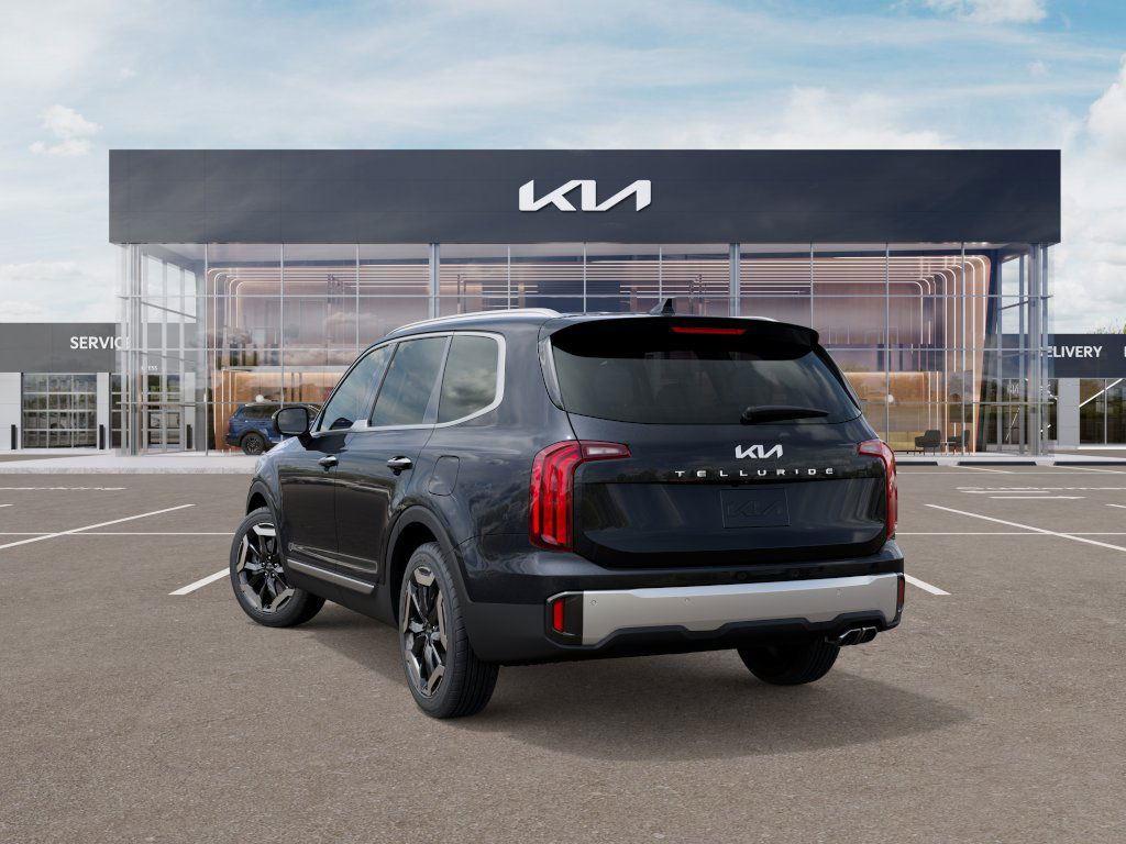 2025 Kia Telluride S photo 3