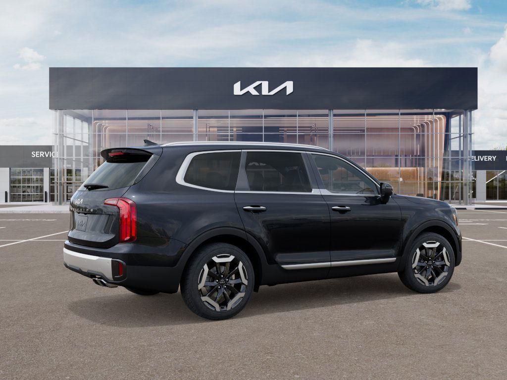 2025 Kia Telluride S photo 5