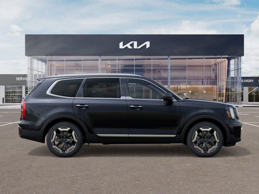 2025 Kia Telluride S photo 6