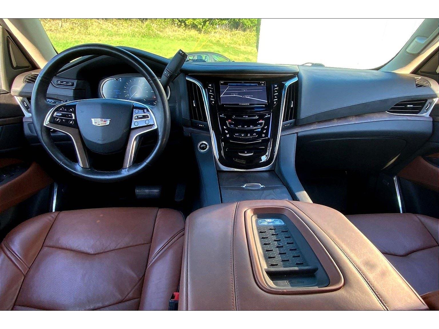 2016 Cadillac Escalade Premium photo 9