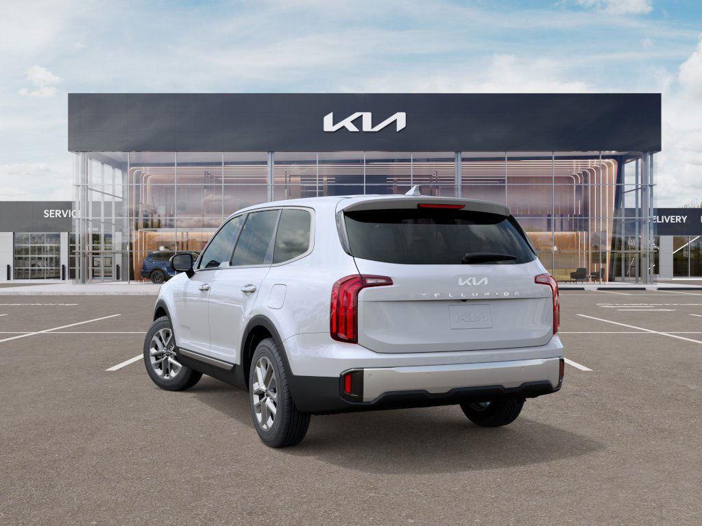 2025 Kia Telluride LX photo 2