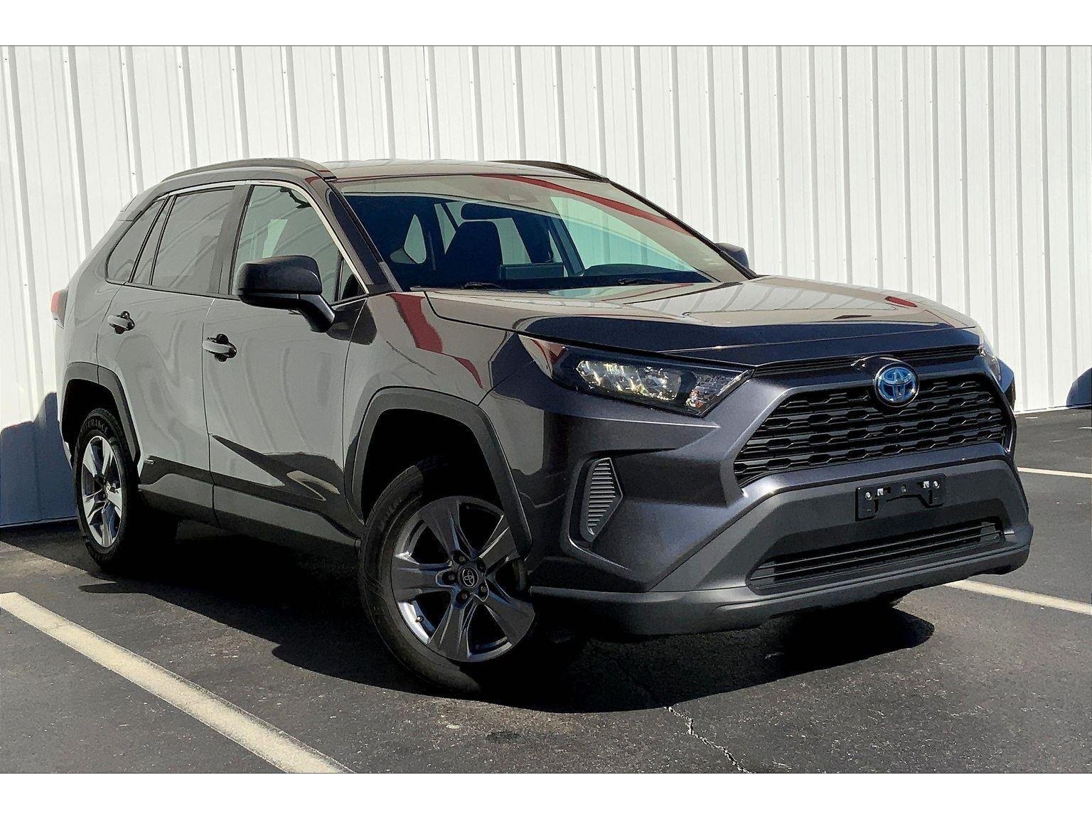 2022 Toyota RAV4 Hybrid LE photo 2