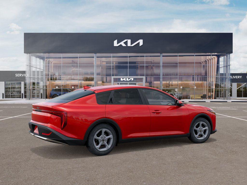 2025 Kia K4 LX photo 3