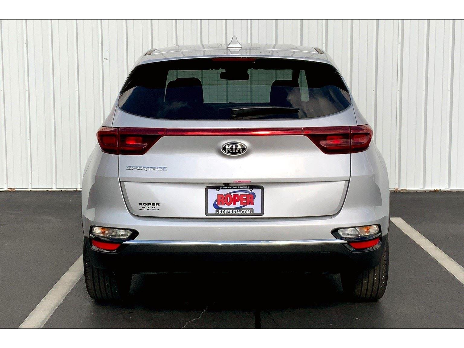 2022 Kia Sportage LX Value Edition photo 3