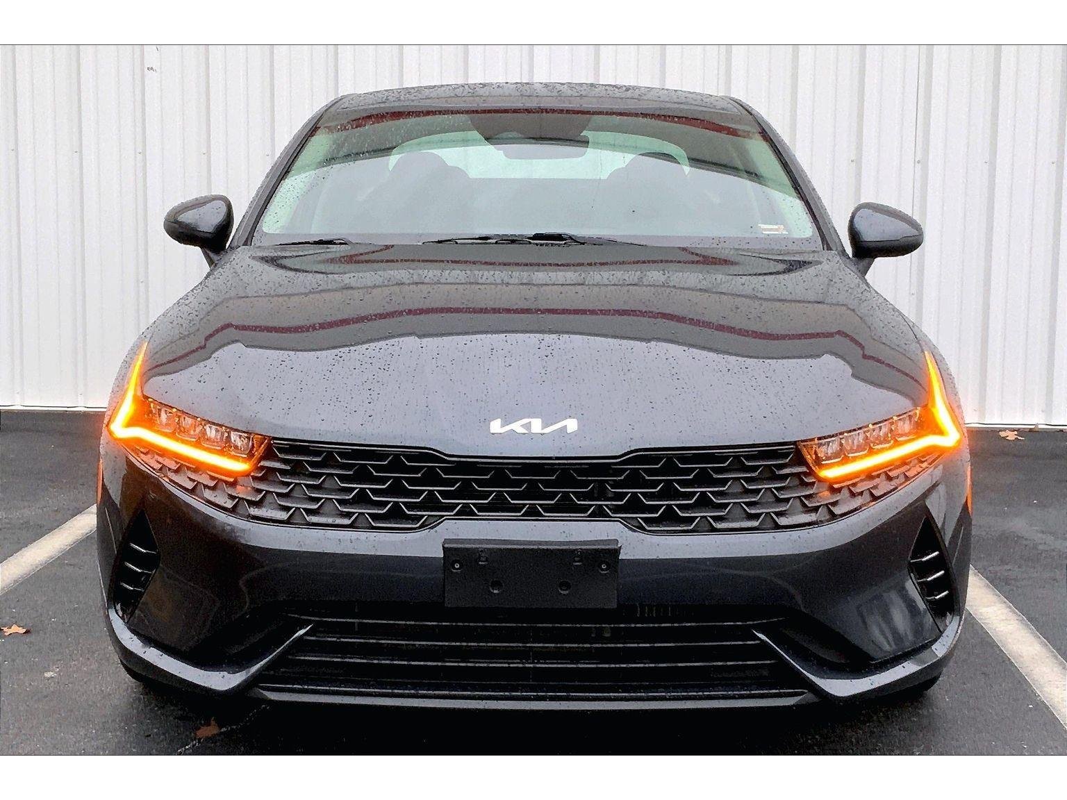 2022 Kia K5 LXS photo 3