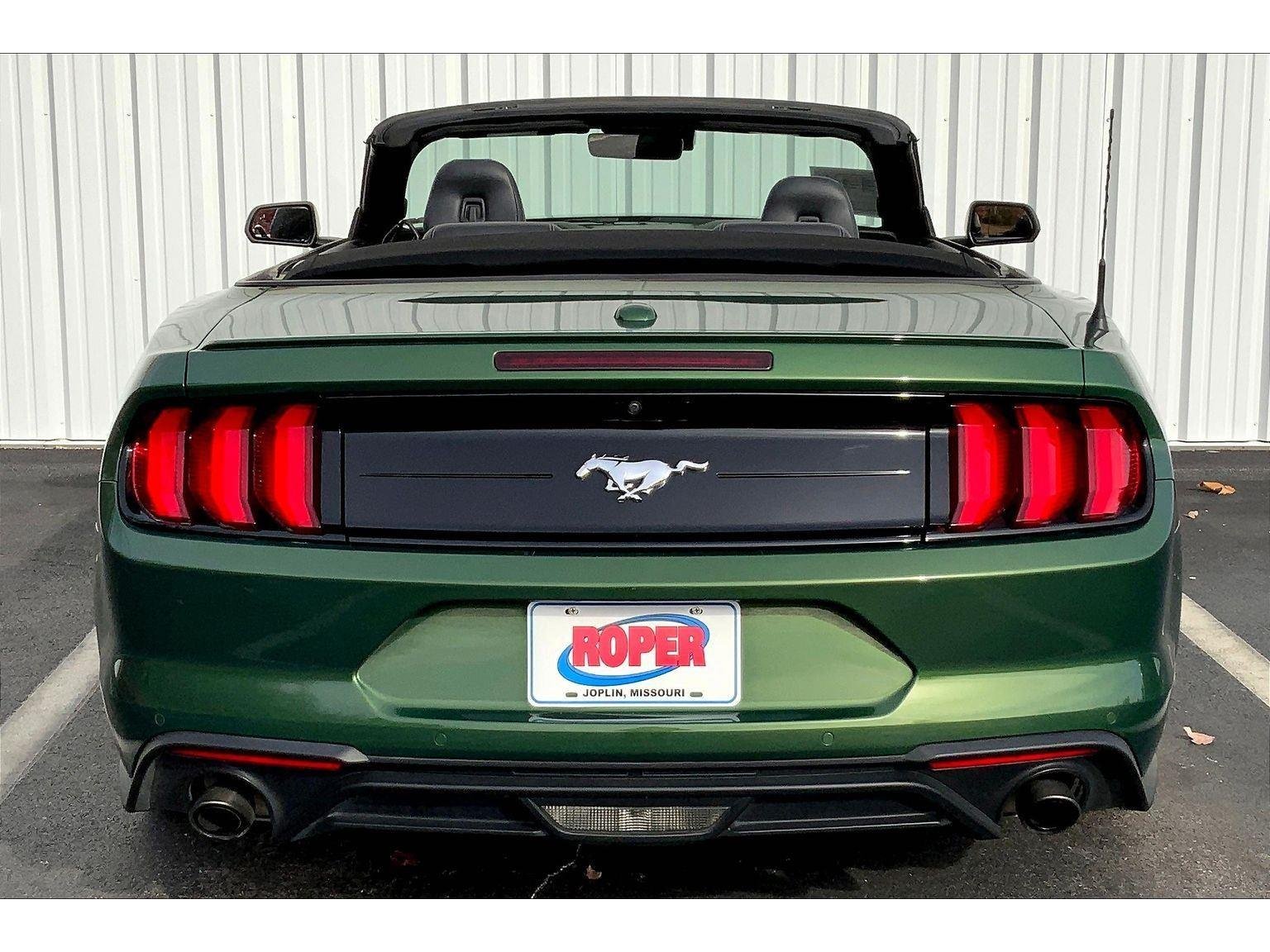 2023 Ford Mustang EcoBoost Premium photo 4