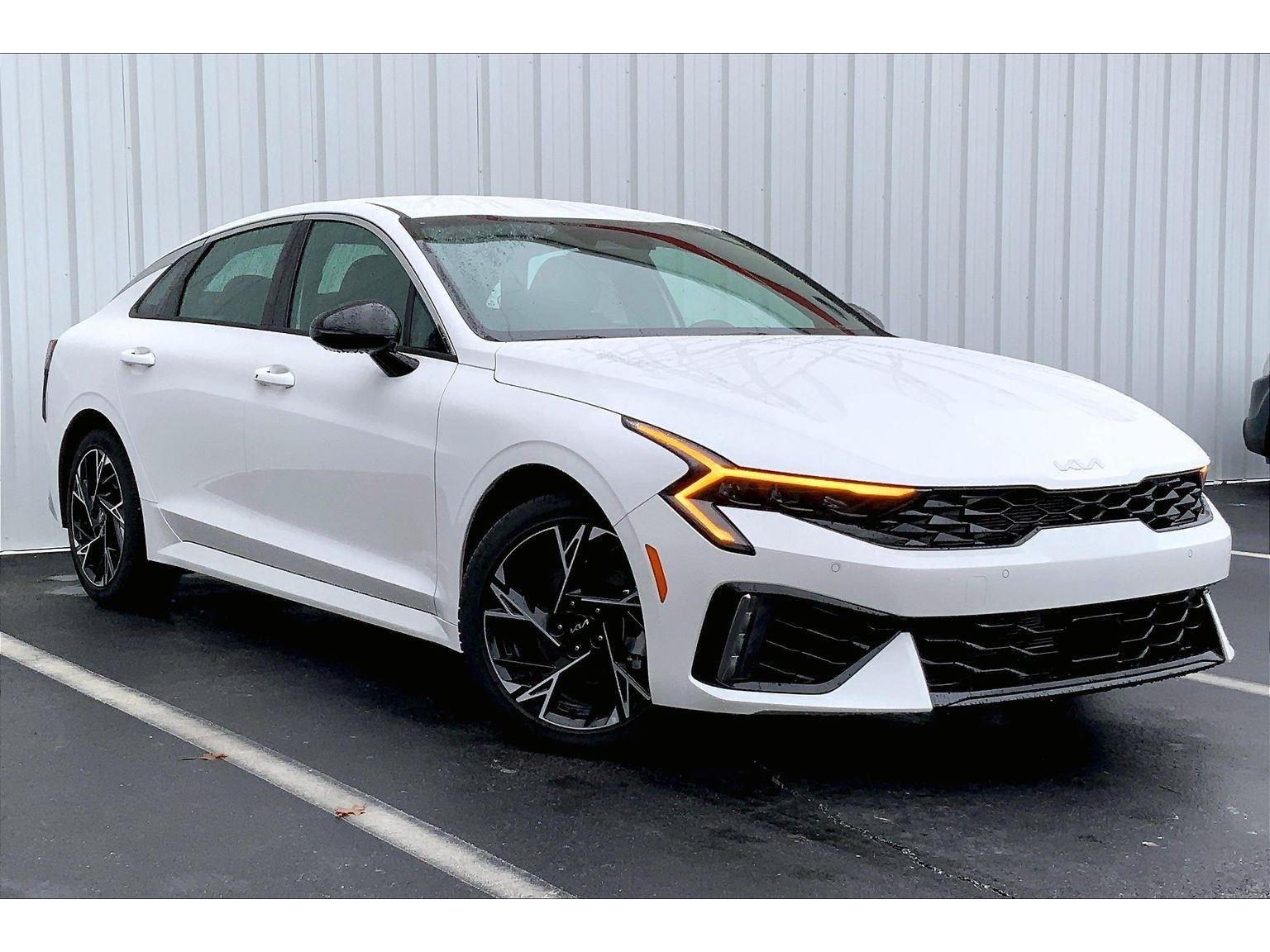 2026 Kia K5 GT-Line photo 2