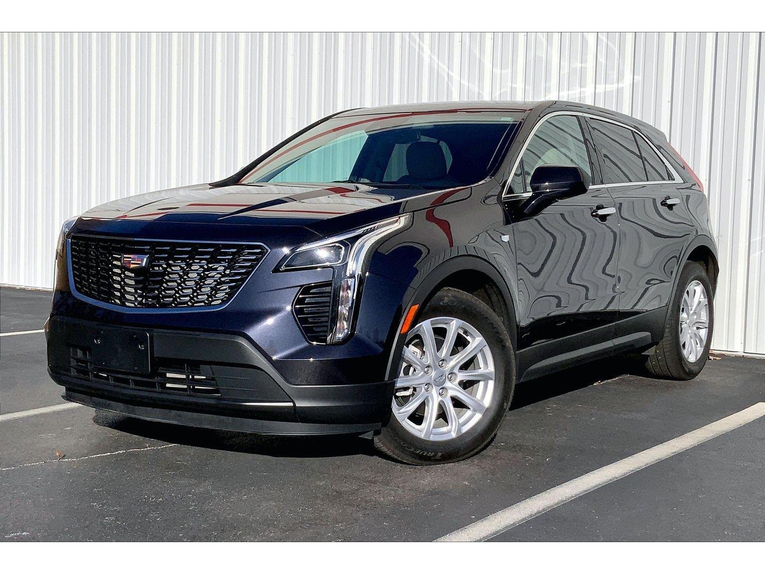 2023 Cadillac XT4 Luxury's photo