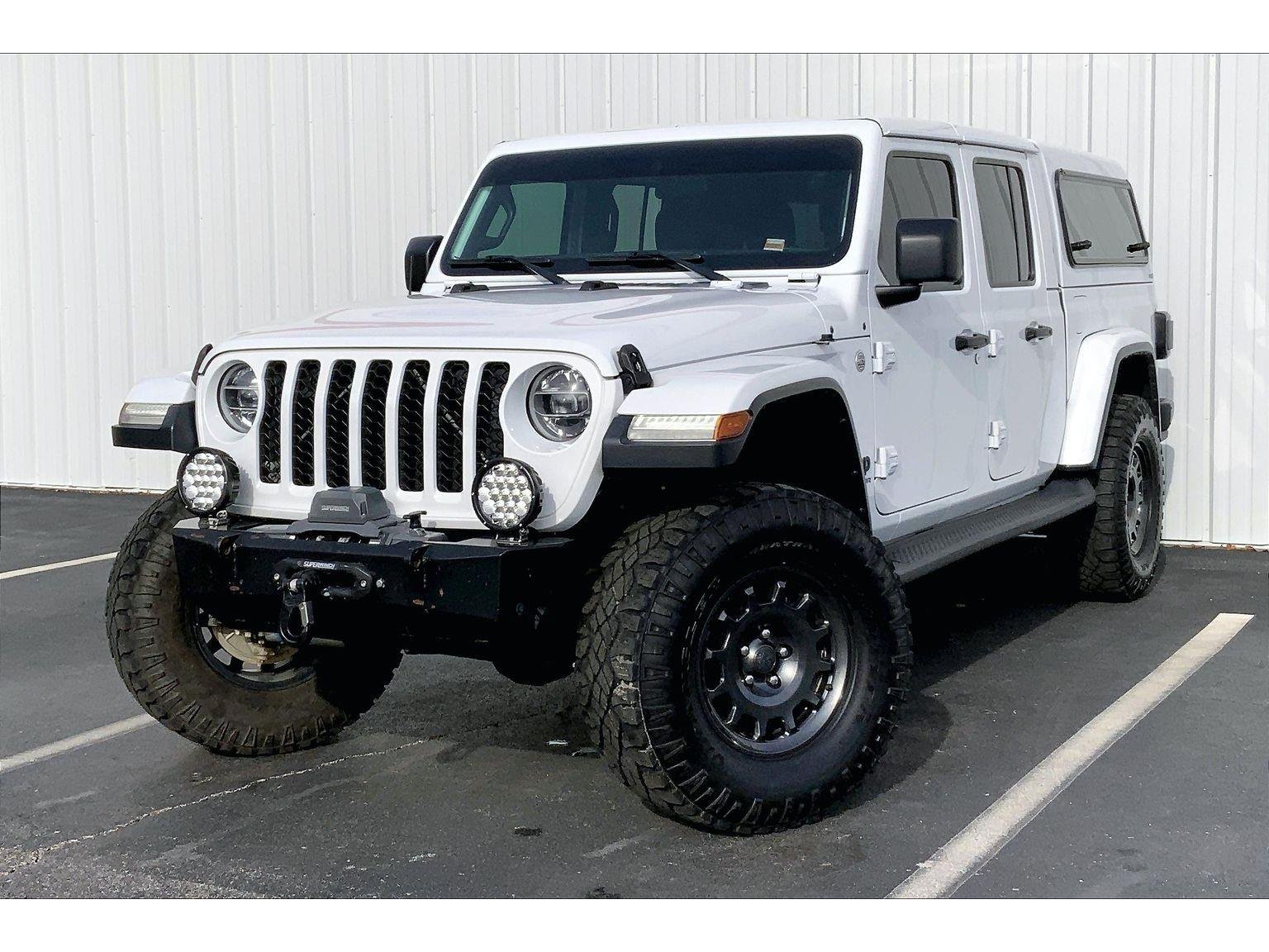 2021 Jeep Gladiator Sport S's photo