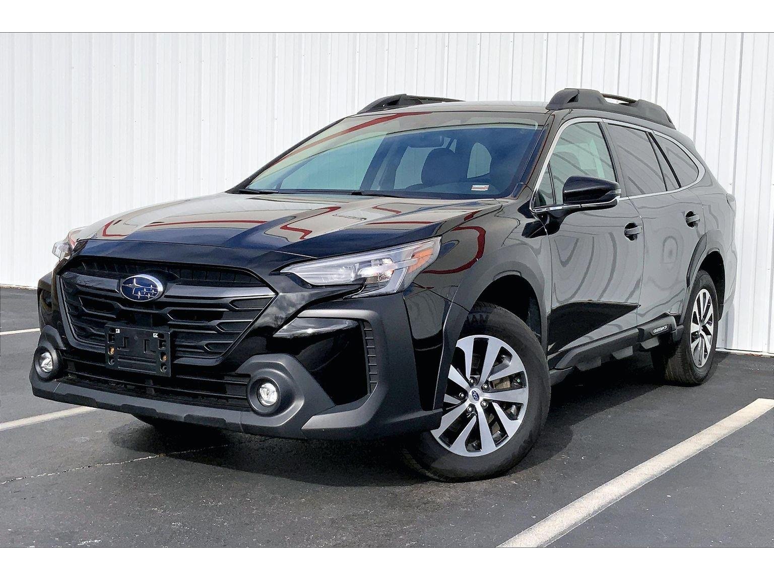 2024 Subaru Outback Premium's photo