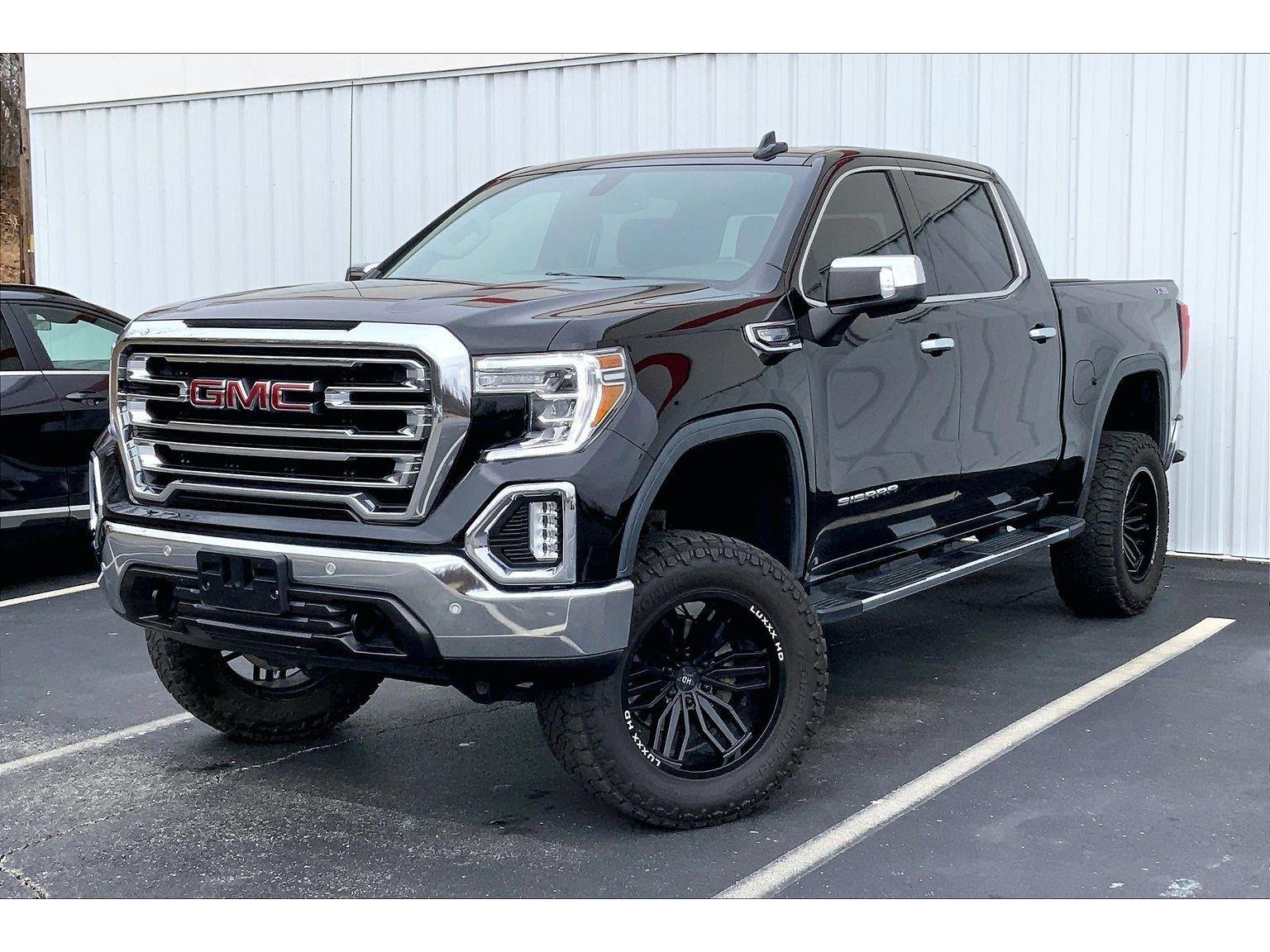 2021 GMC Sierra 1500 SLT's photo