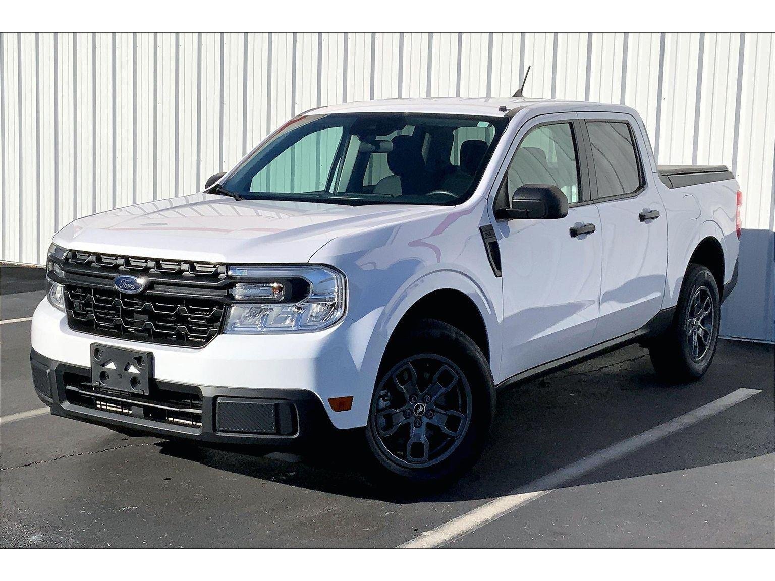 2022 Ford Maverick XL's photo