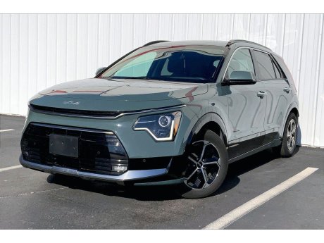 2023 Kia Niro SX 