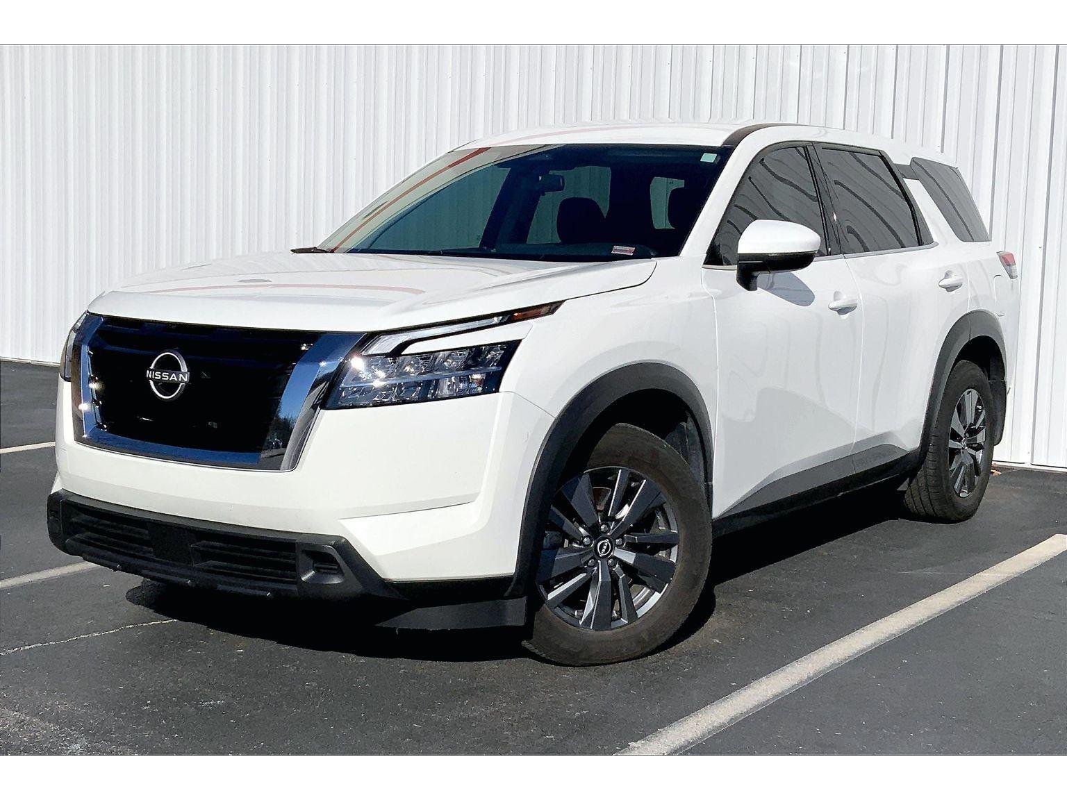 2022 Nissan Pathfinder S