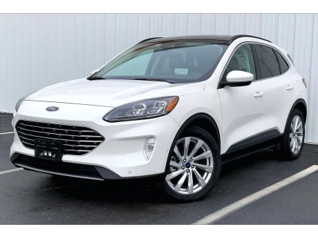 2022 Ford Escape Titanium Hybrid 