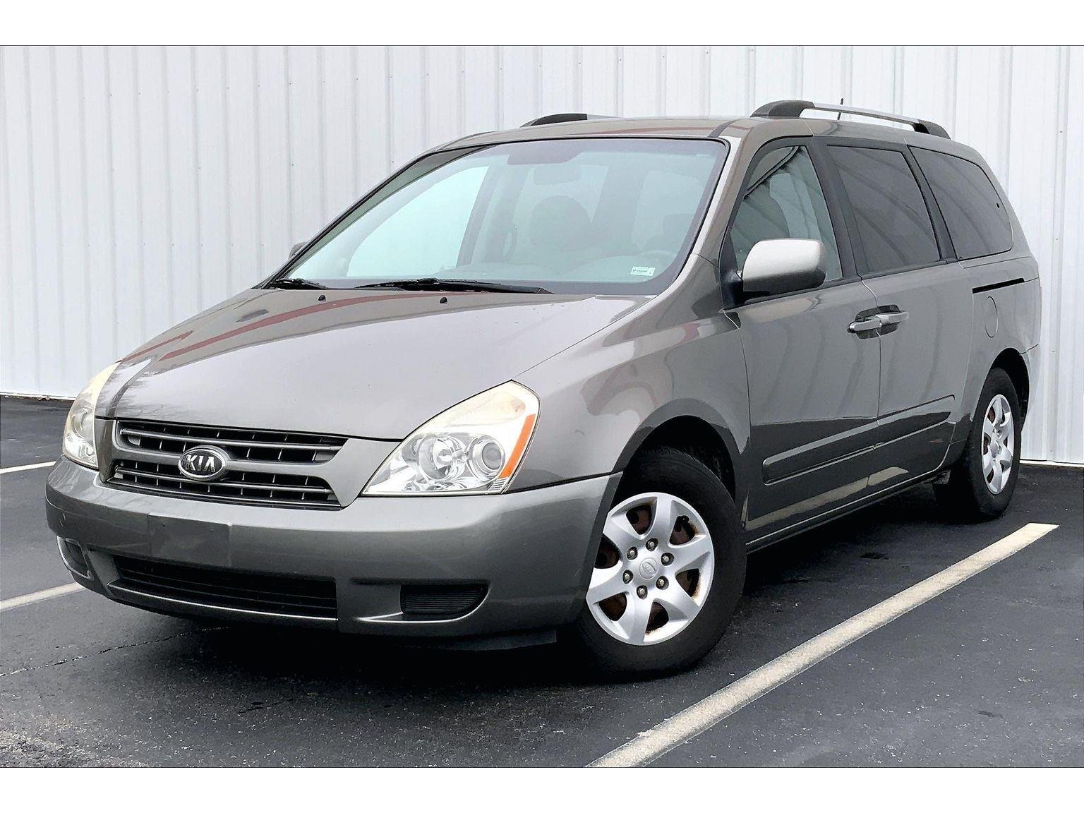2010 Kia Sedona LX