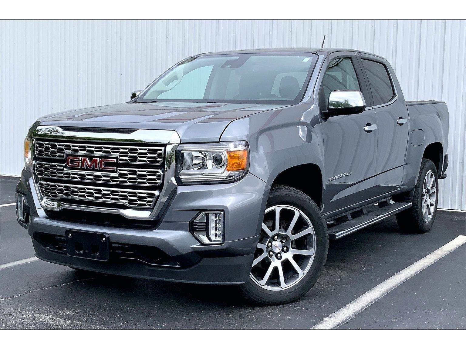2022 GMC Canyon 4WD Denali Crew Cab Short Box's photo