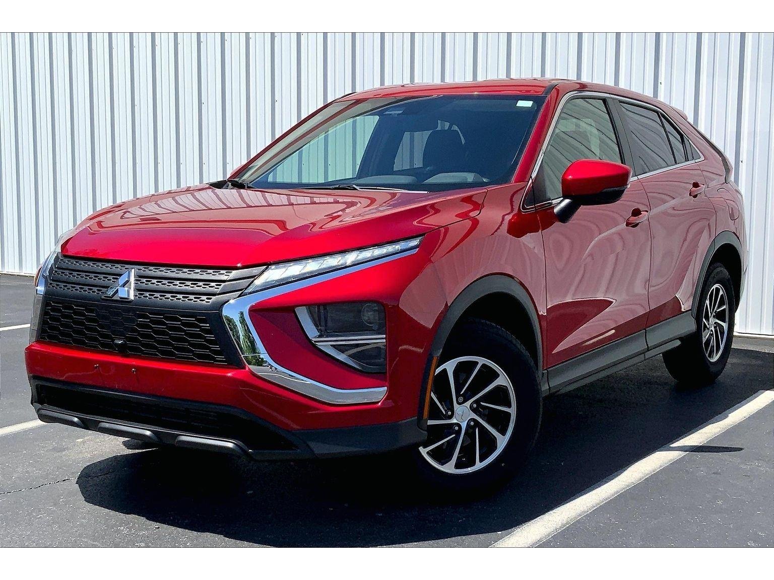 2022 Mitsubishi Eclipse Cross ES S-AWC's photo