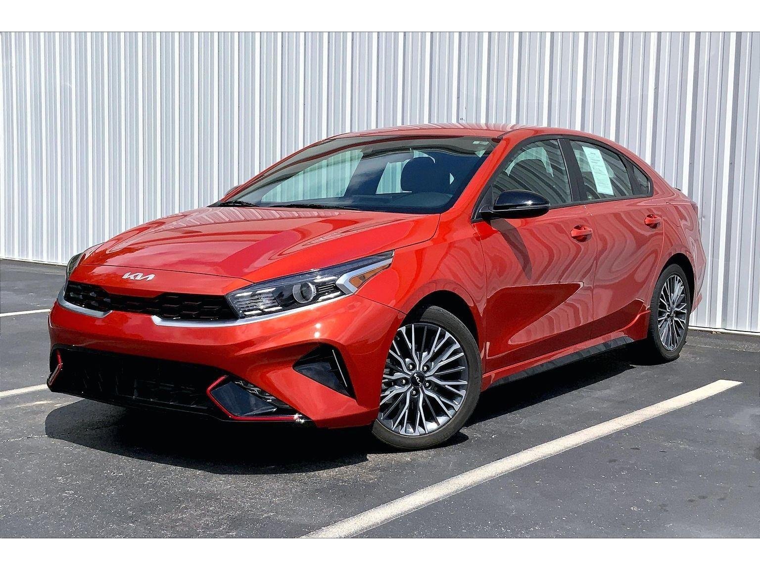 2023 Kia Forte GT-Line AT's photo