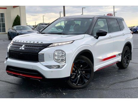 2023 Mitsubishi Outlander SE 