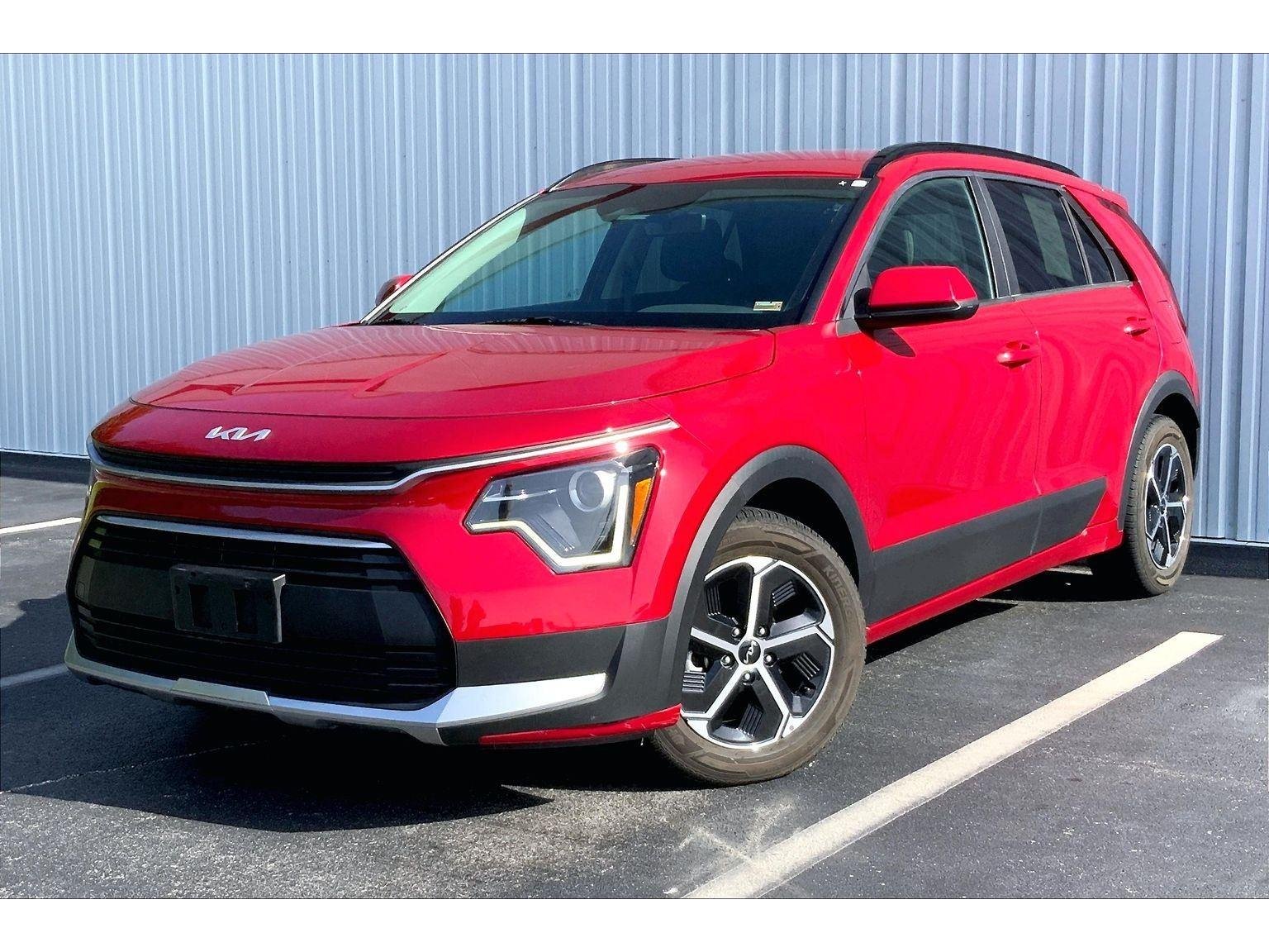 2024 Kia Niro LX HEV's photo