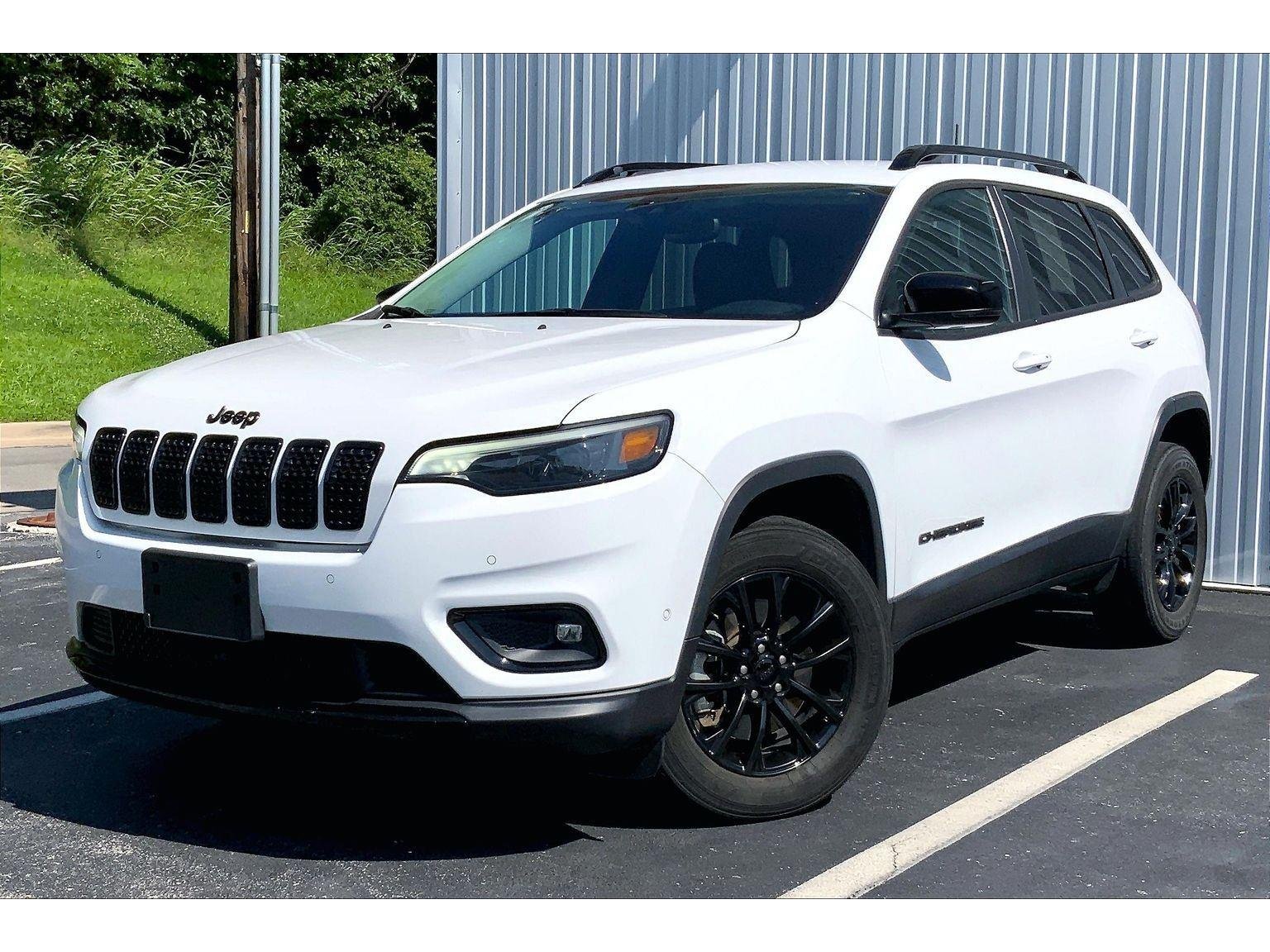 2023 Jeep Cherokee Altitude Lux 4X4's photo