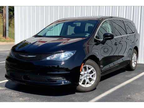 2024 Chrysler Voyager LX 