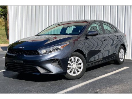 2022 Kia Forte FE 