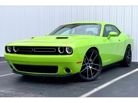 2023 Dodge Challenger SXT 