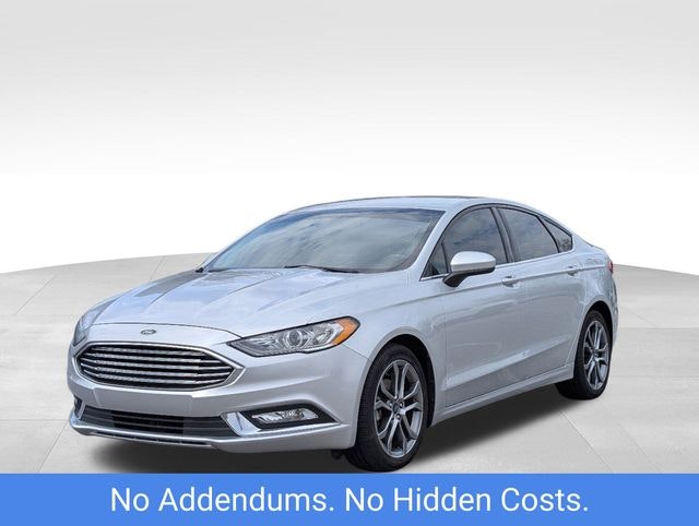 2017 Ford Fusion SE (LG93141T) Main Image