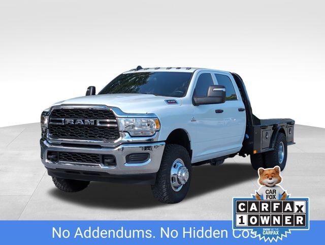 2024 Ram 3500 Tradesman (LG01674T) Main Image